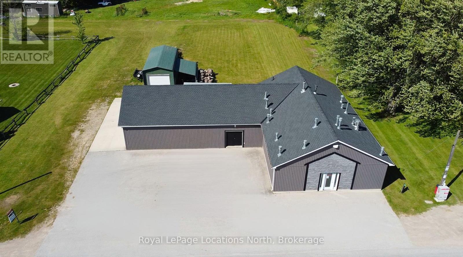 6 Ashfield-Huron Road, Huron-Kinloss, Ontario  N2Z 2X3 - Photo 2 - X12078889