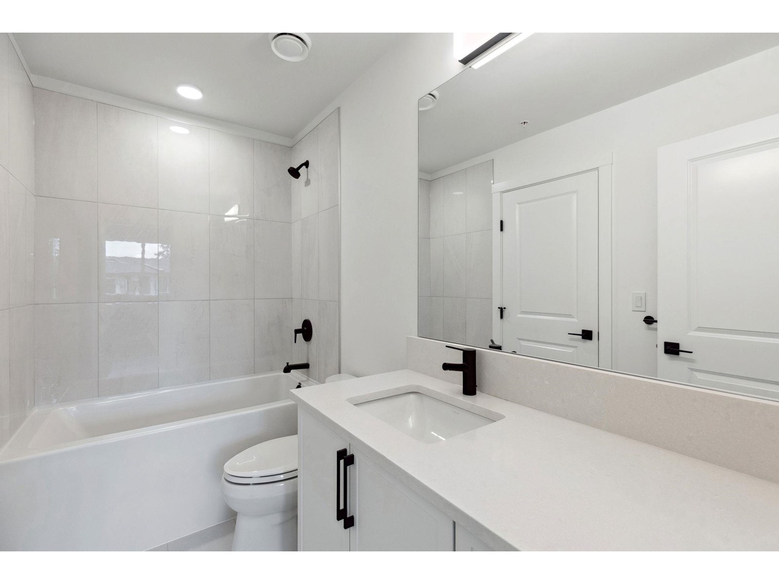 501 3528 146a Street, Surrey, British Columbia  V4P 0H4 - Photo 12 - R2989468