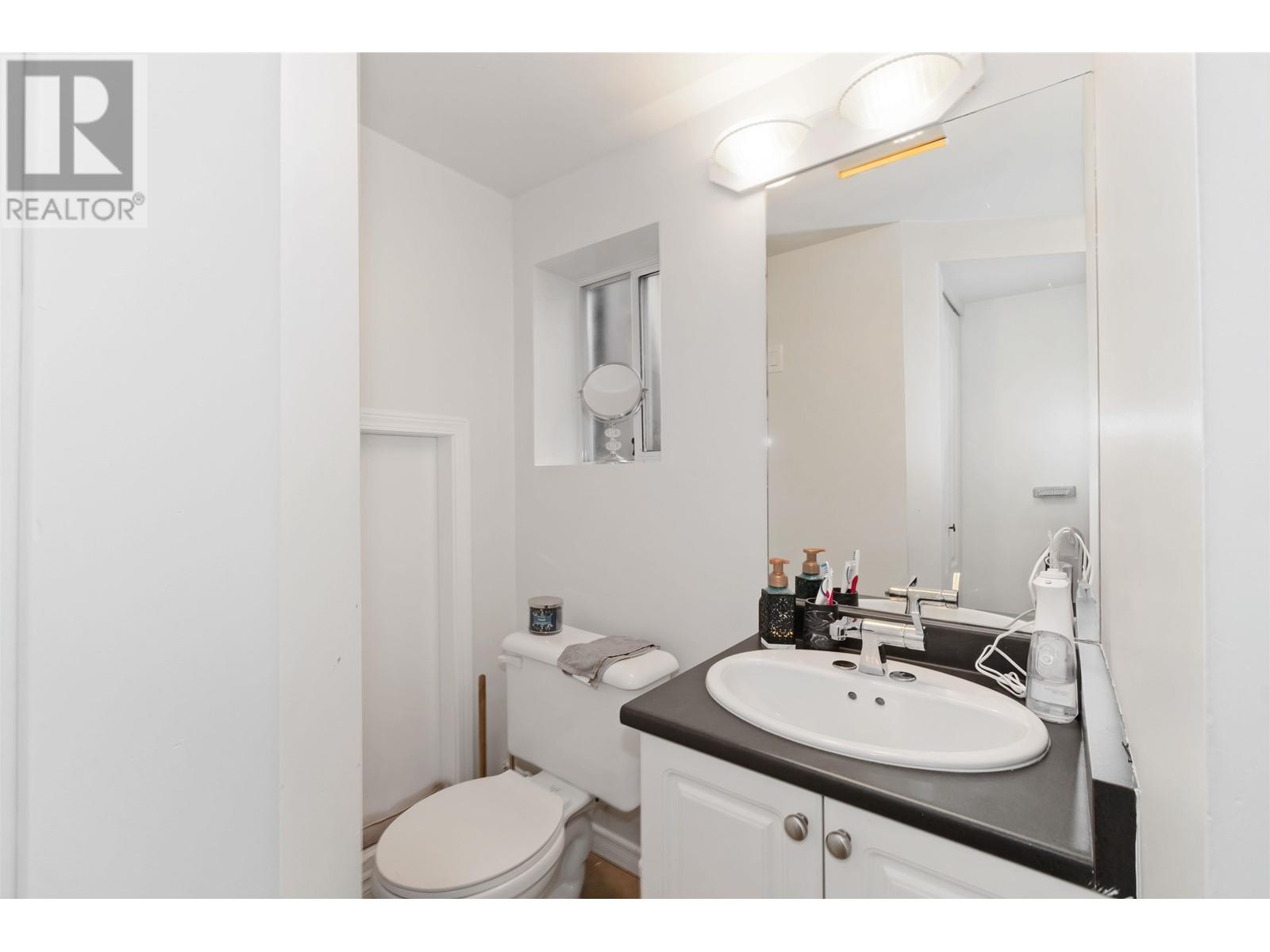 2110 Como Lake Avenue, Coquitlam, British Columbia  V3J 3R5 - Photo 22 - R2989530