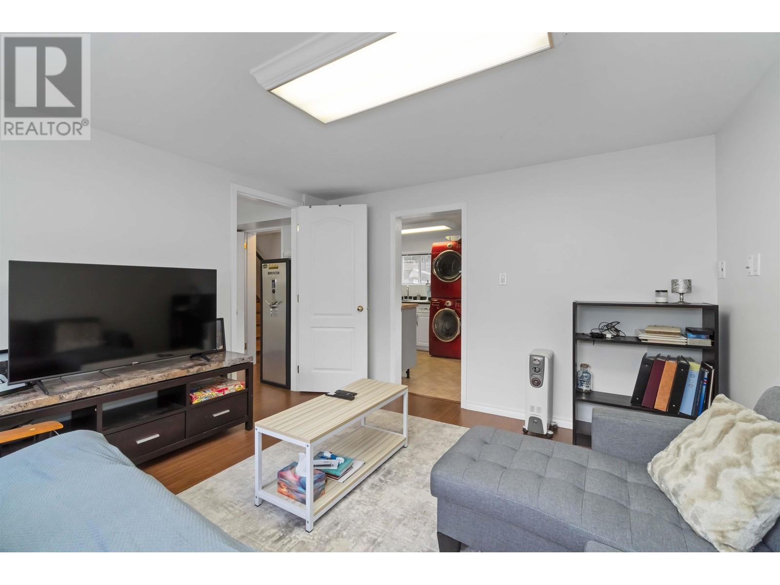 2110 Como Lake Avenue, Coquitlam, British Columbia  V3J 3R5 - Photo 27 - R2989530