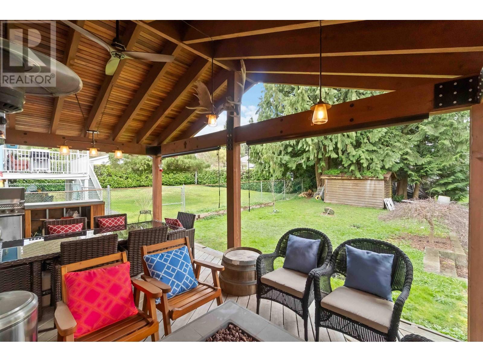 2110 Como Lake Avenue, Coquitlam, British Columbia  V3J 3R5 - Photo 28 - R2989530