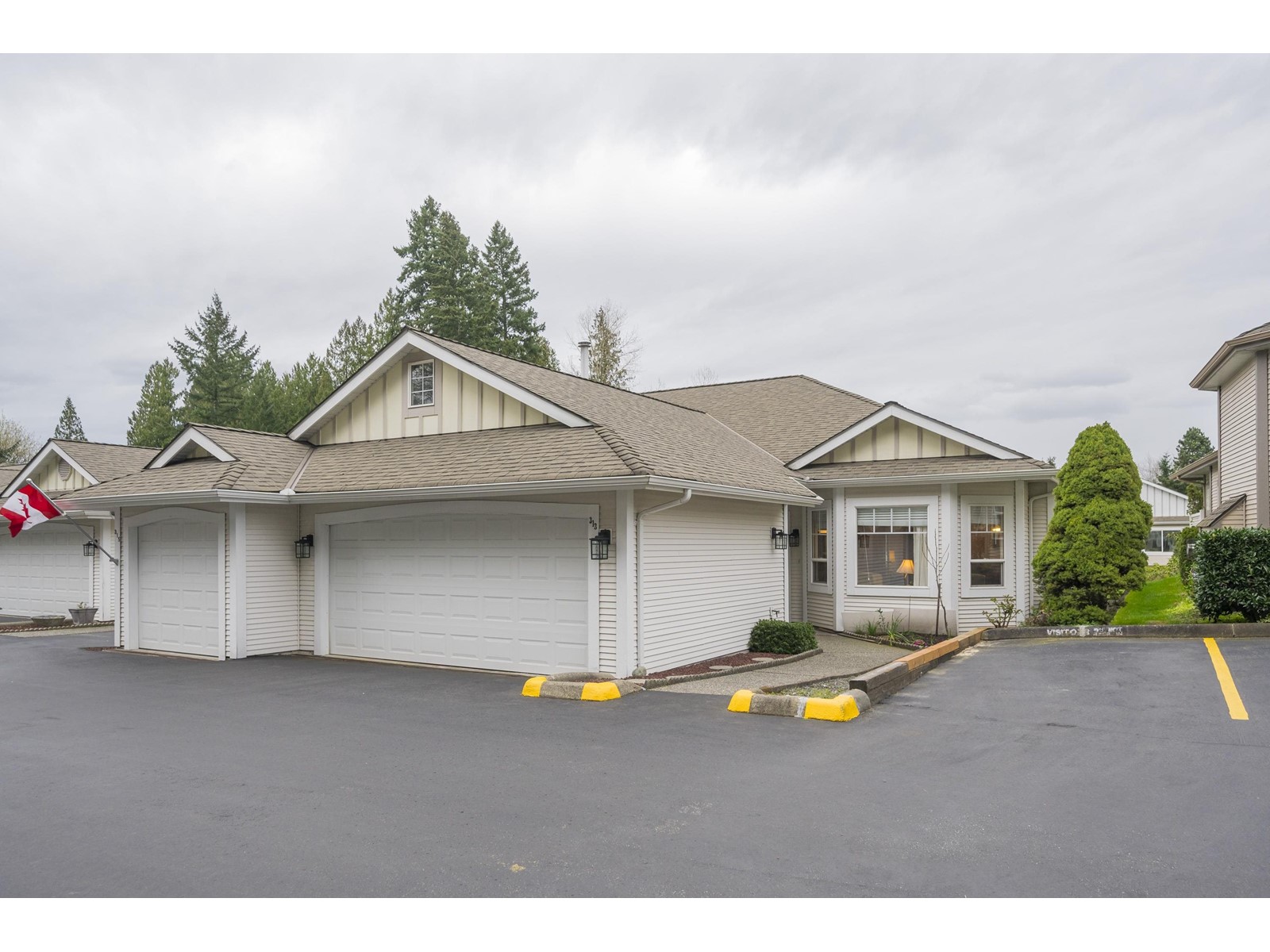 Property at 313 20655 88 AVENUE image 2