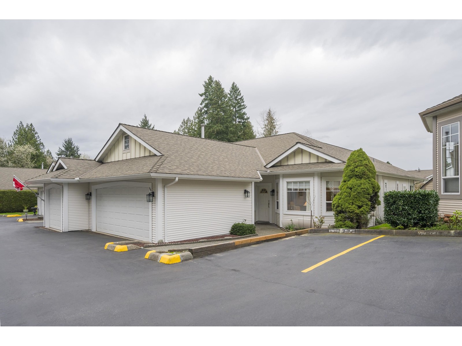 Property at 313 20655 88 AVENUE image 1