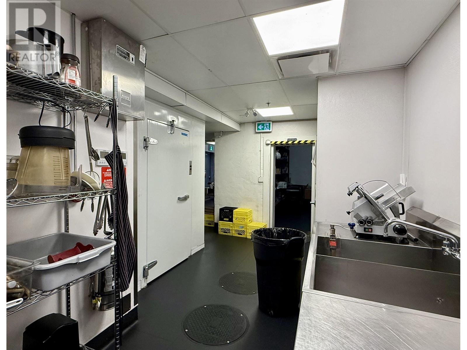 796 W Broadway, Vancouver, British Columbia  V5Z 1J5 - Photo 5 - C8068326