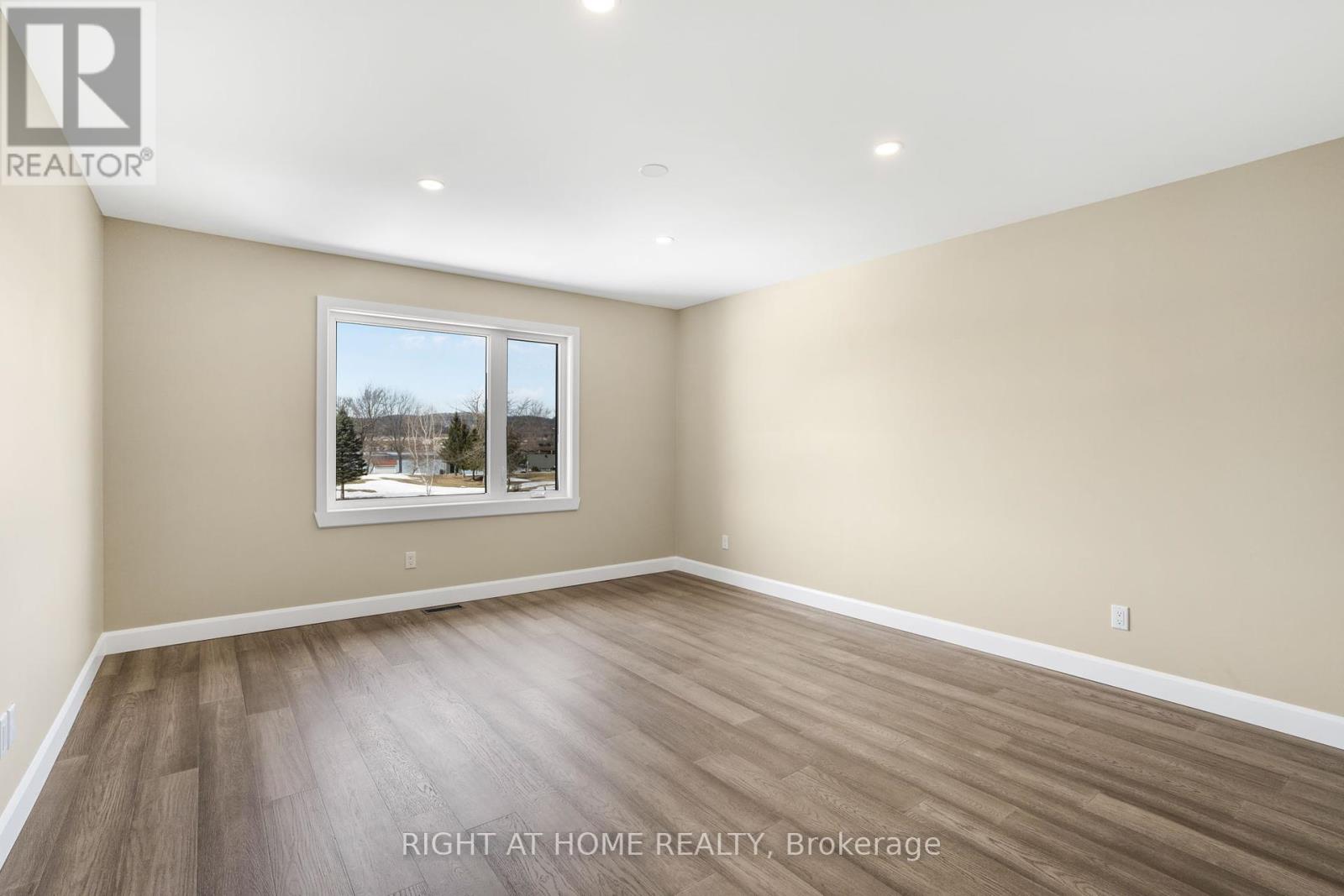 170 Gascon Street, Alfred And Plantagenet, Ontario  K0B 1J0 - Photo 27 - X12078916