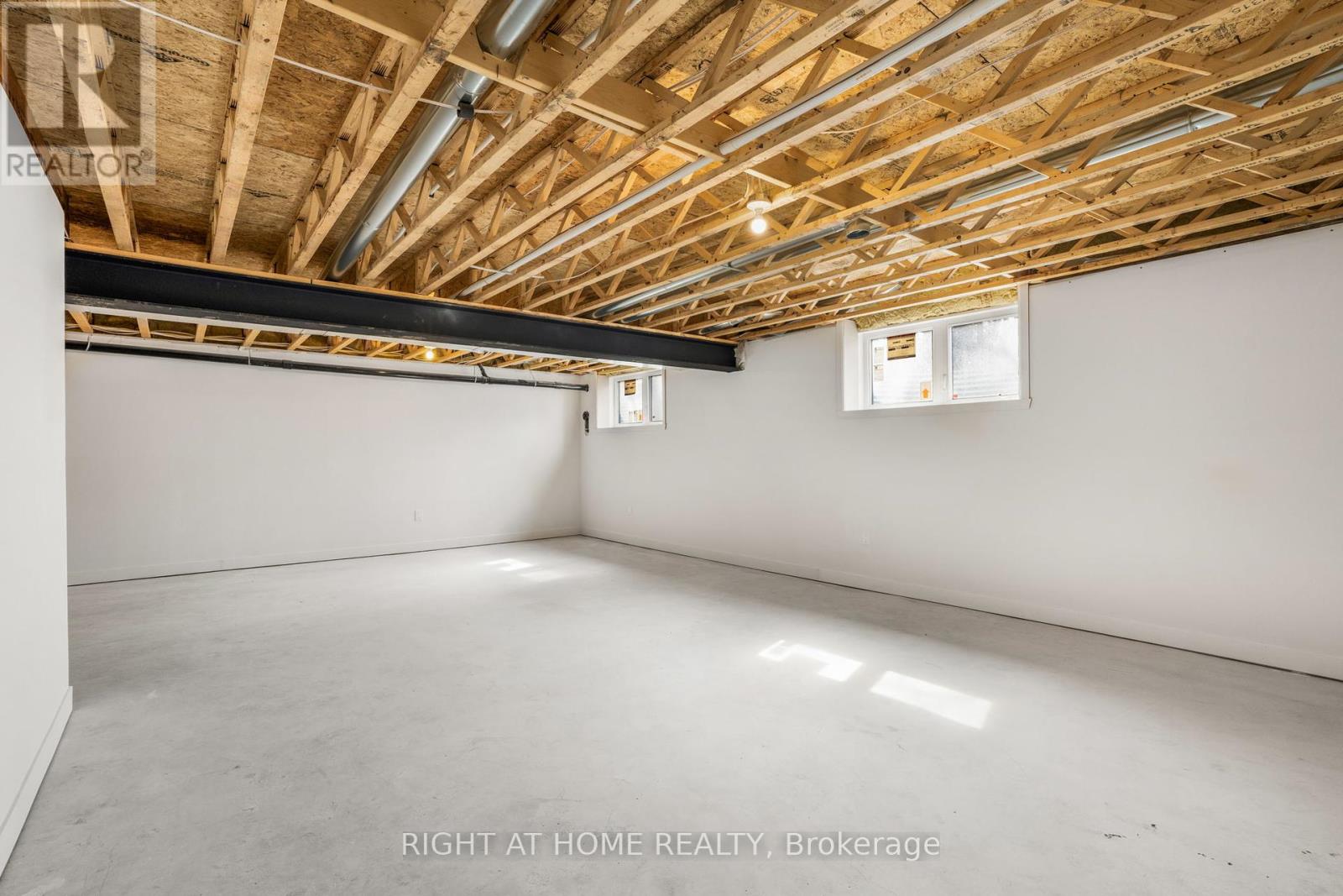 170 Gascon Street, Alfred And Plantagenet, Ontario  K0B 1J0 - Photo 30 - X12078916