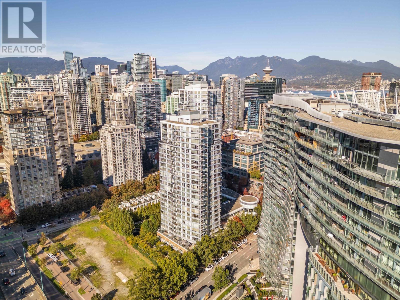 Listing Picture 25 of 25 : 1603 939 EXPO BOULEVARD, Vancouver / 溫哥華 - 魯藝地產 Yvonne Lu Group - MLS Medallion Club Member