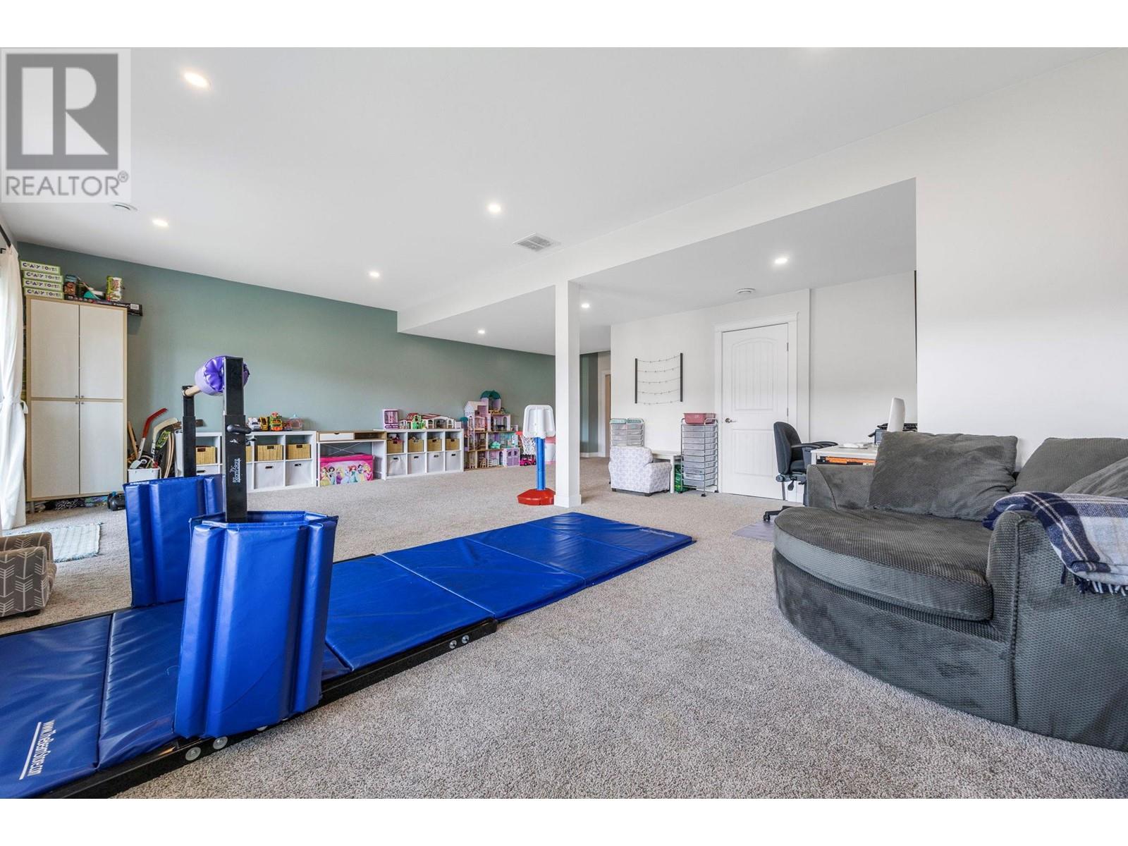 Property at 13158 Lake Hill Drive image 4