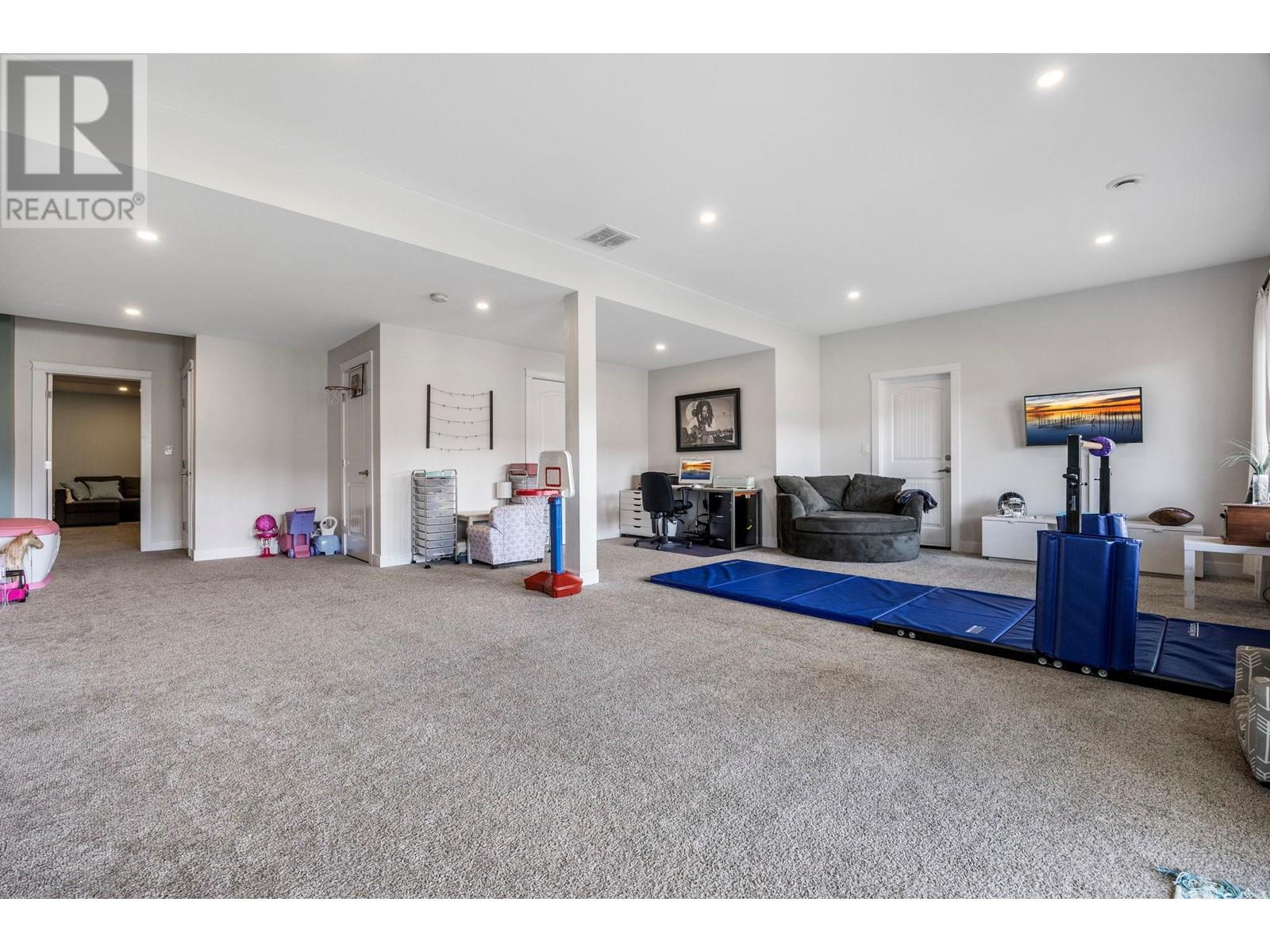 Property at 13158 Lake Hill Drive image 5