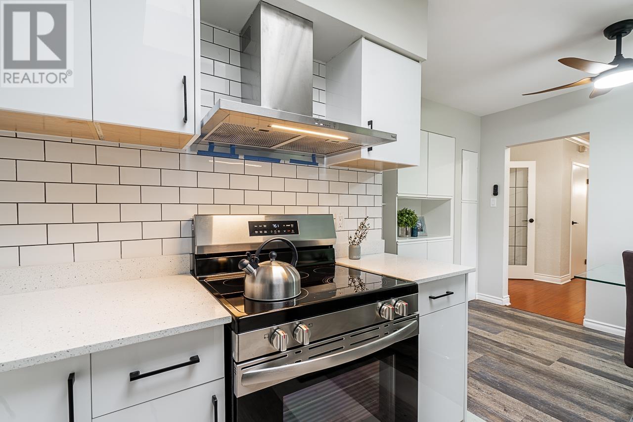 310 Inglewood Avenue, West Vancouver, British Columbia  V7T 1X1 - Photo 7 - R2989584