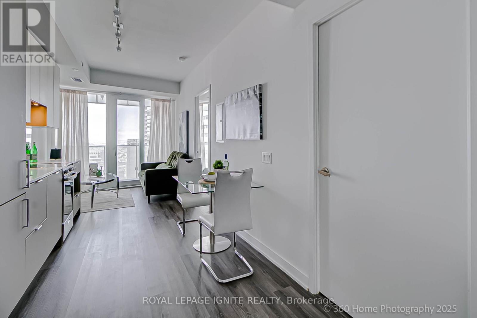 4010 - 3883 Quartz Road, Mississauga, Ontario  L5B 4M6 - Photo 2 - W12078922