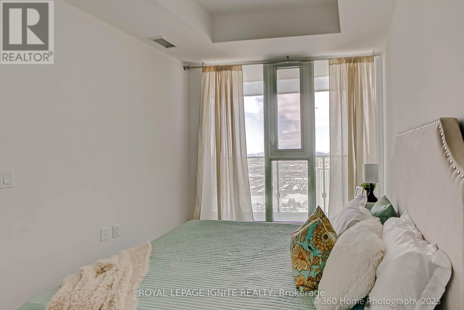 4010 - 3883 Quartz Road, Mississauga, Ontario  L5B 4M6 - Photo 7 - W12078922