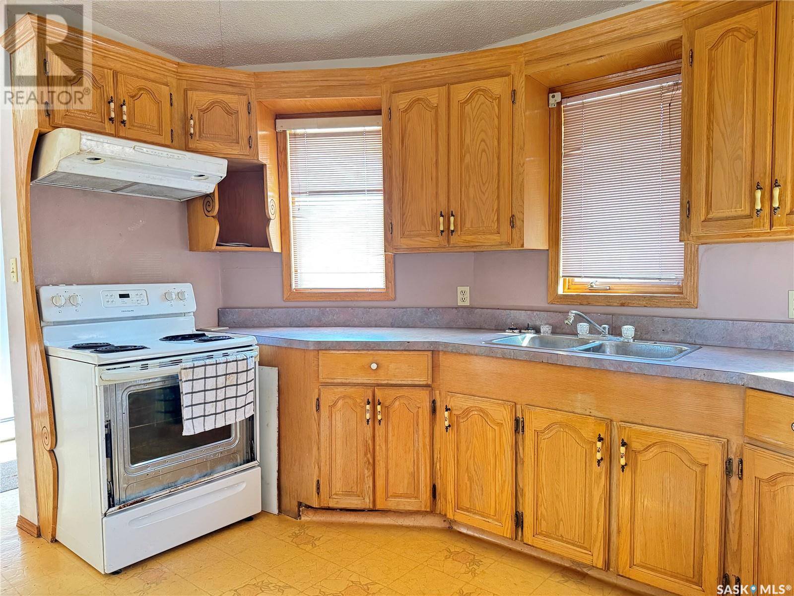 Property at 222 Daly AVENUE image 5