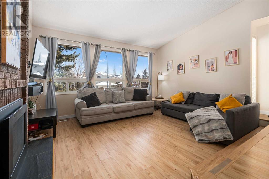 212 Woodbine Boulevard Sw, Calgary, Alberta  T2W 4K5 - Photo 10 - A2206358