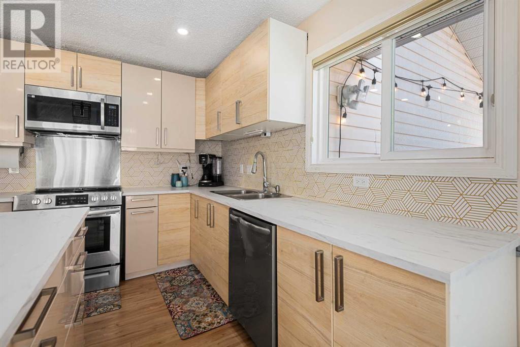 212 Woodbine Boulevard Sw, Calgary, Alberta  T2W 4K5 - Photo 19 - A2206358