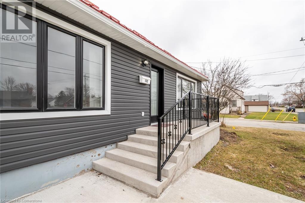 Property at 132 FRANKLIN Avenue image 5