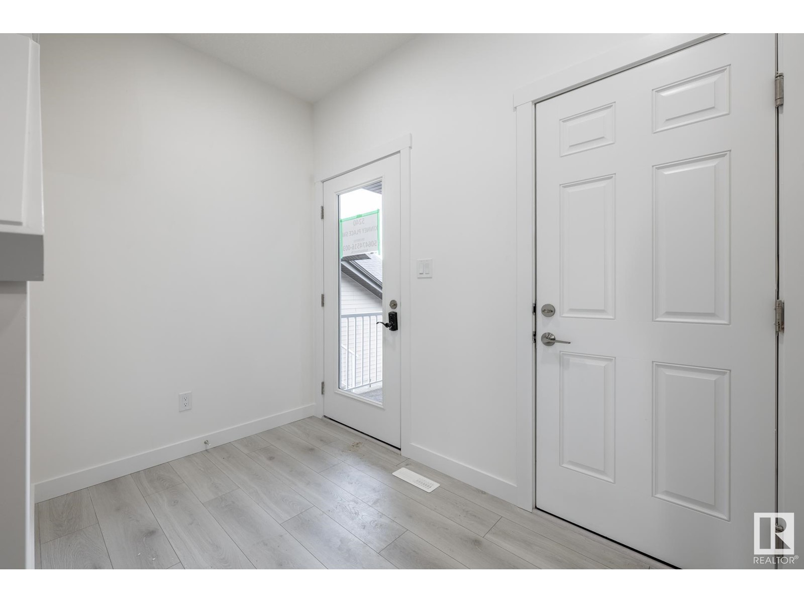 Property at 5240 Kinney PL SW image 3