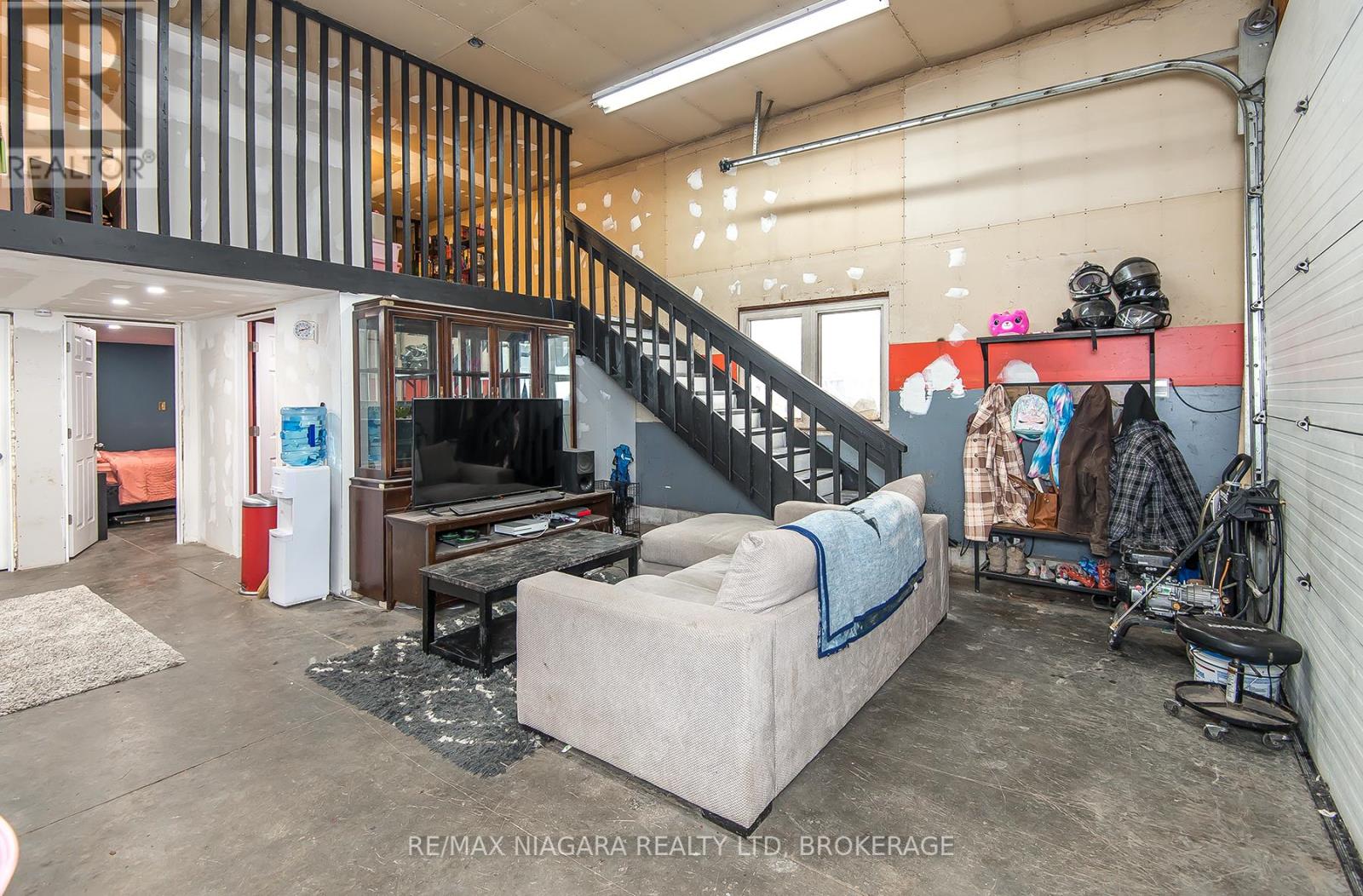 92 Hodgkins Avenue, Thorold, Ontario  L2V 1M1 - Photo 30 - X12078946