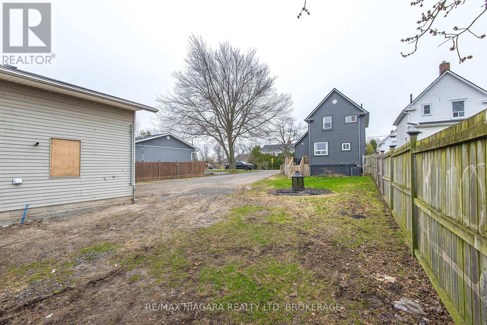 92 Hodgkins Avenue, Thorold, Ontario  L2V 1M1 - Photo 7 - X12078946