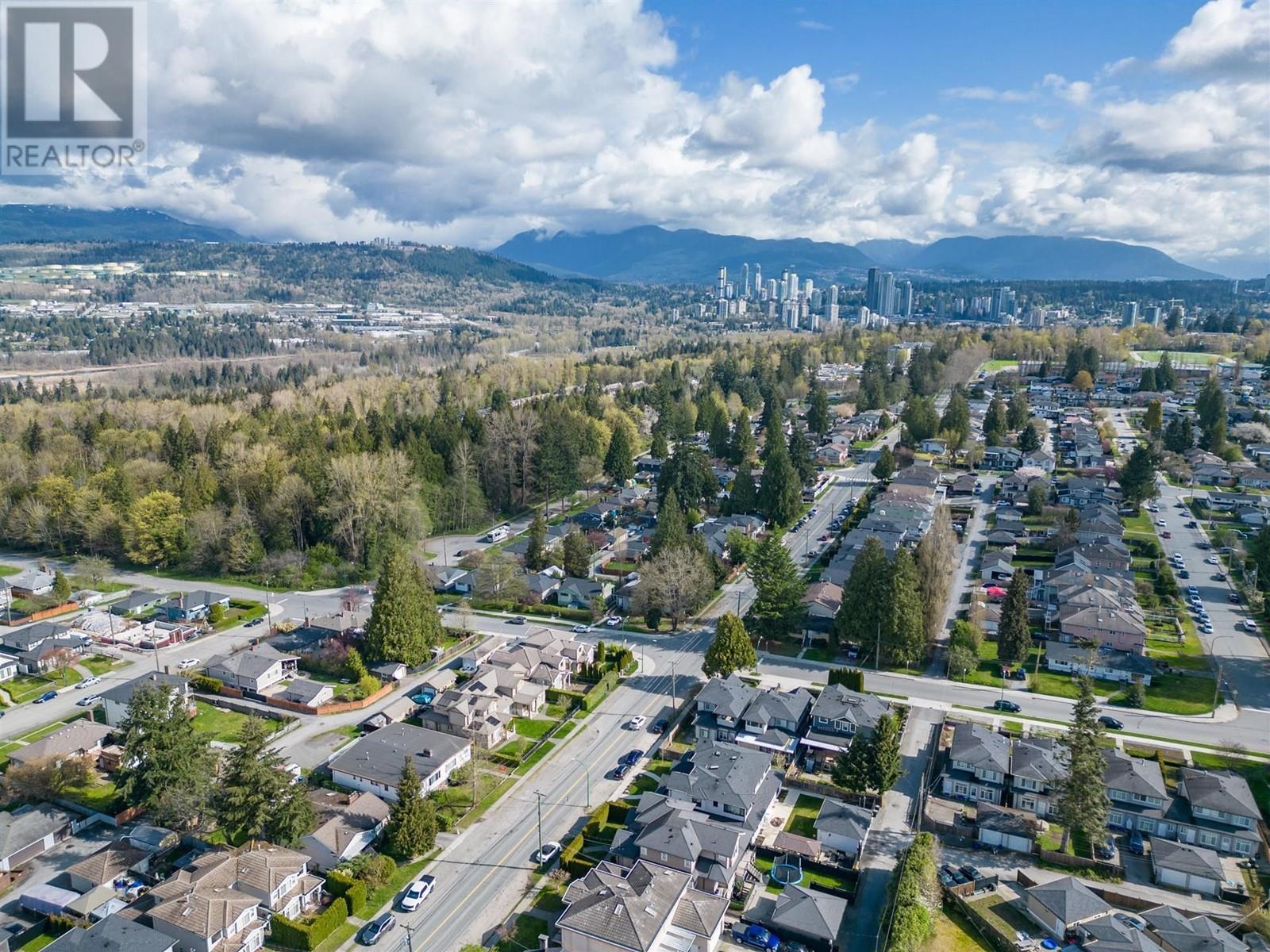 8272 15th Avenue, Burnaby, British Columbia  V3N 1X6 - Photo 16 - R2971603