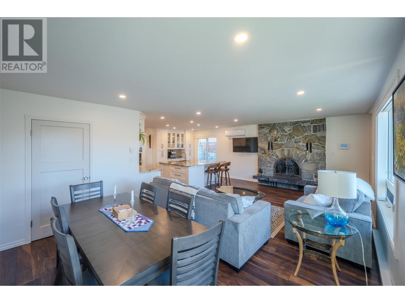Property at 566 CHURCH Avenue image 5