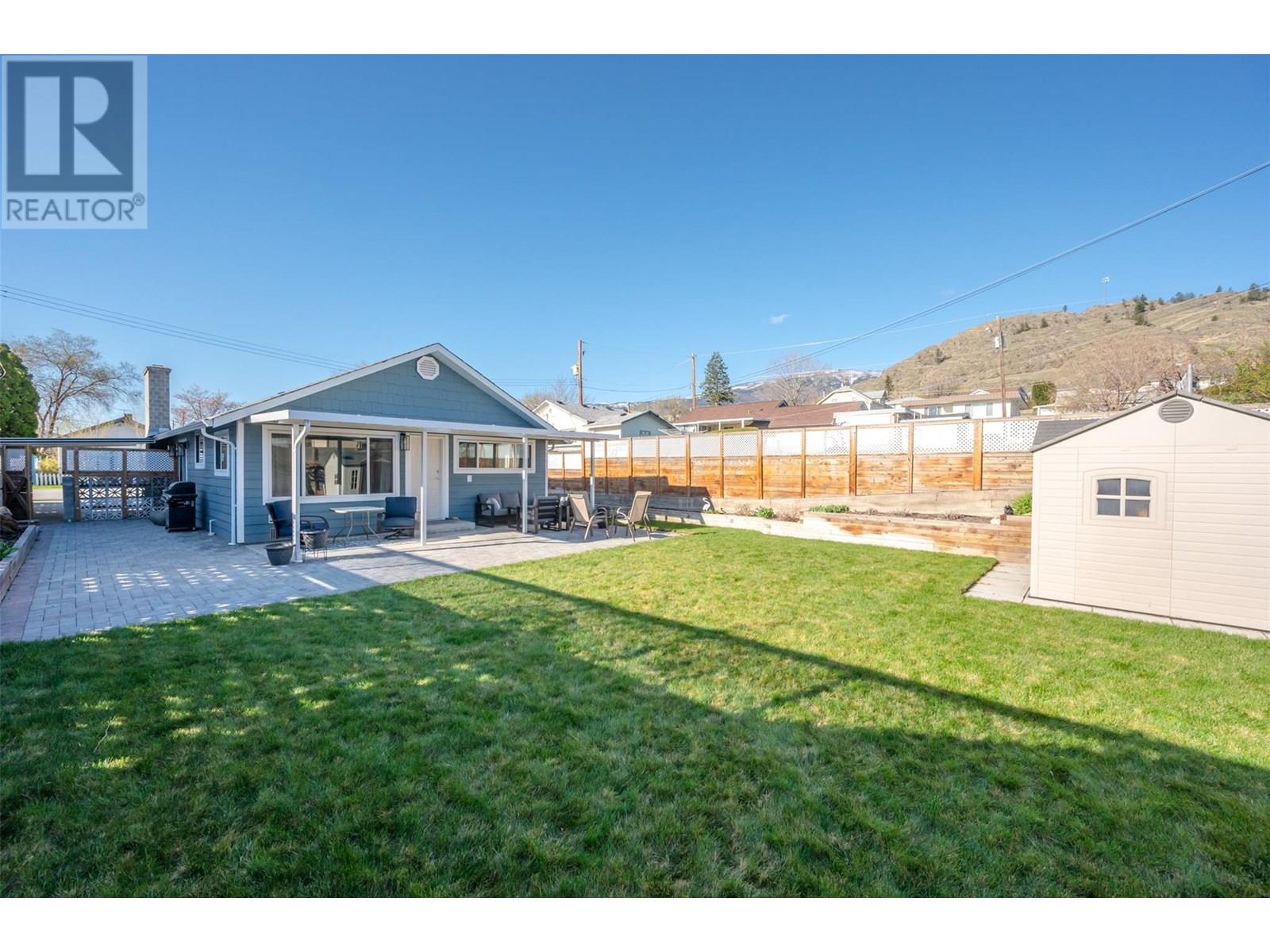 Property at 566 CHURCH Avenue image 3