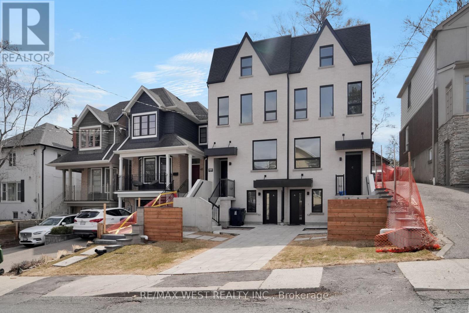 Property at 47 MORNINGSIDE AVENUE image 3