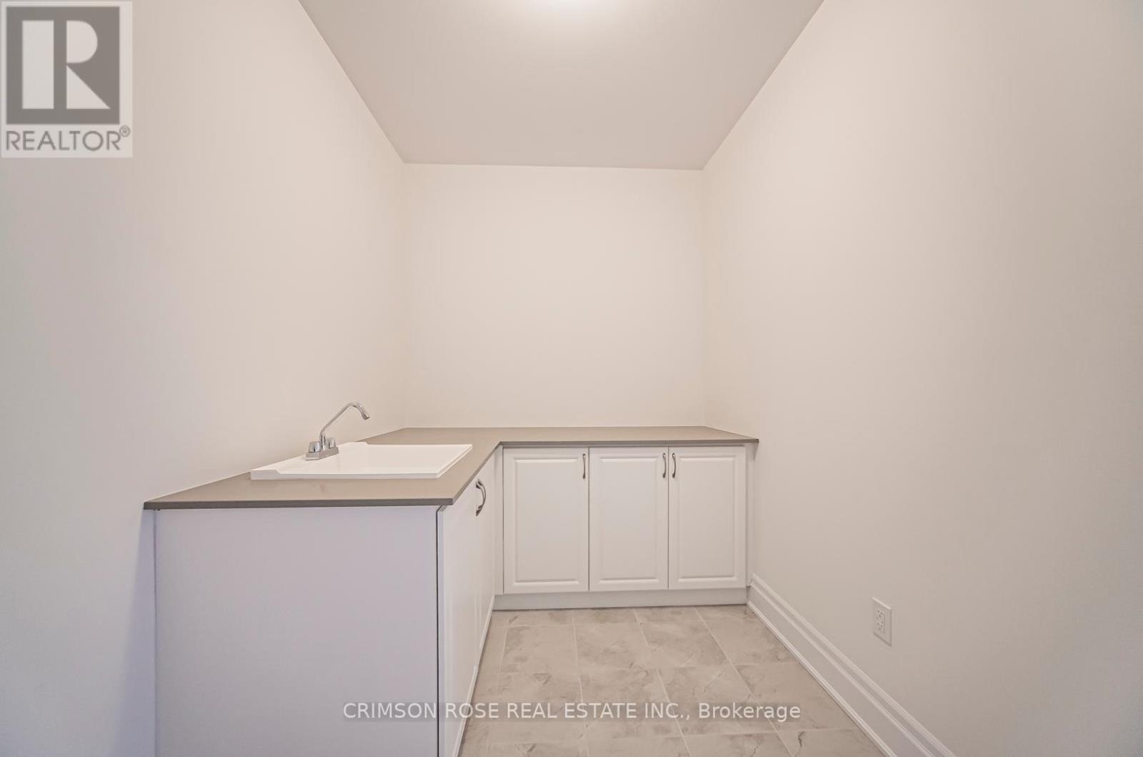 Third Bedroom - 1331 Lynx Gardens, Oakville (Jm Joshua Meadows), Ontario  L6H 8A1 - Photo 28 - W12078945