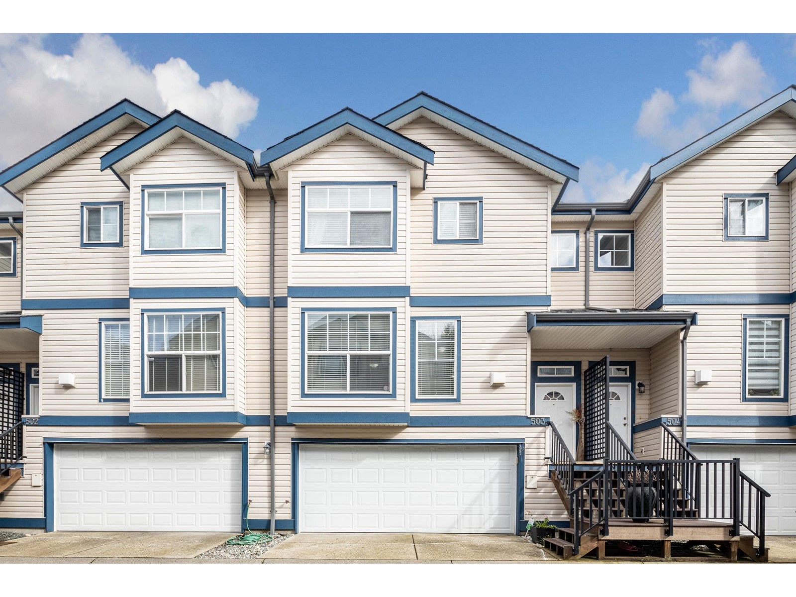 503 9118 149 STREET, surrey, British Columbia