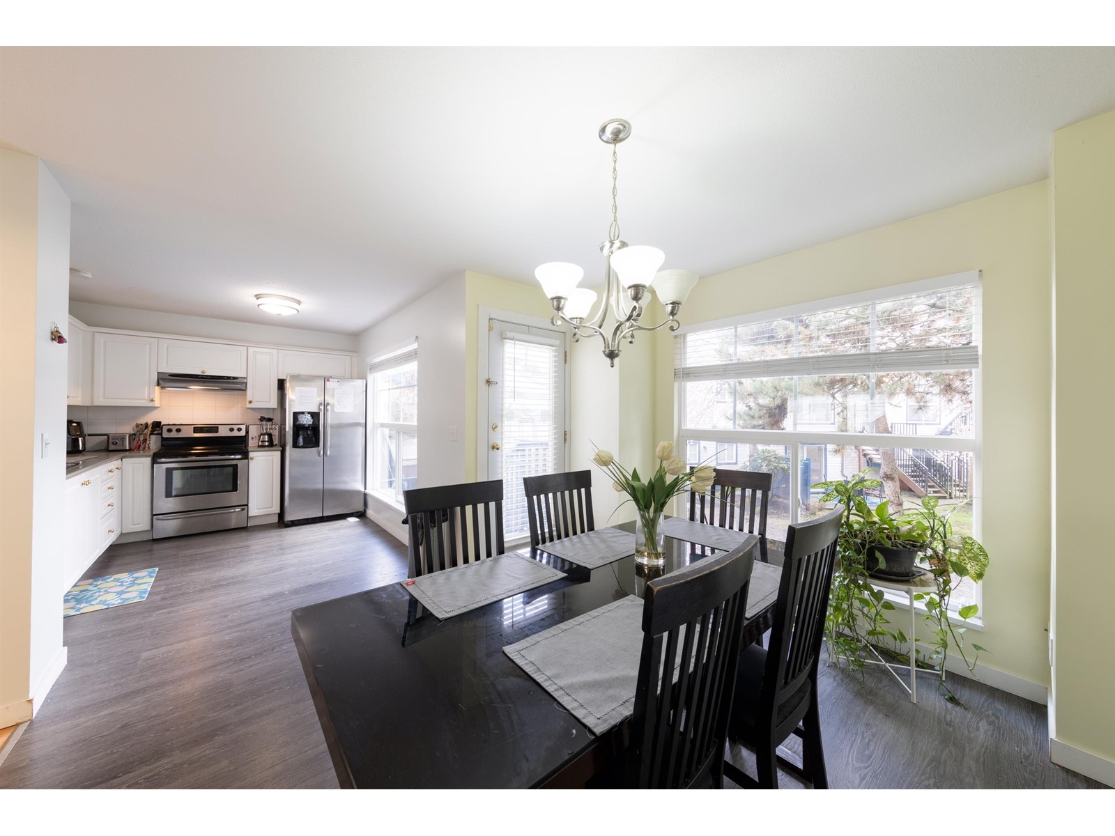 503 9118 149 Street, Surrey, British Columbia  V3R 3Z6 - Photo 8 - R2983151