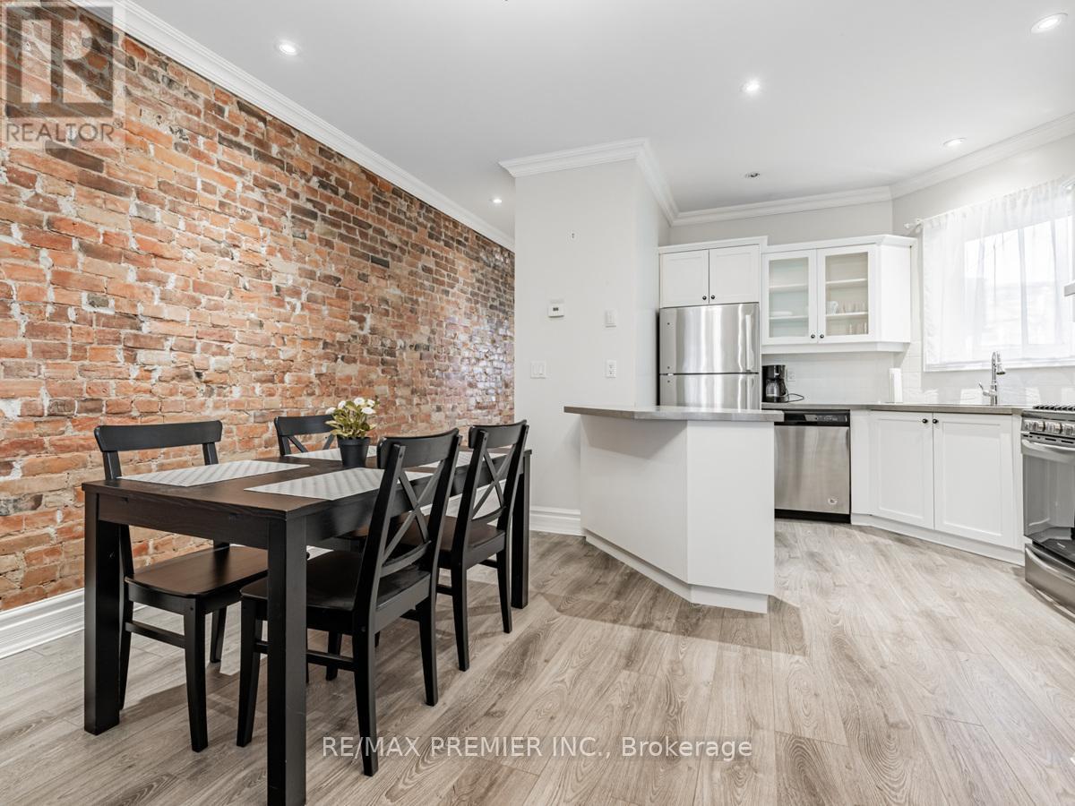 10 St Annes Road, Toronto, Ontario  M6J 2C1 - Photo 6 - C12078992