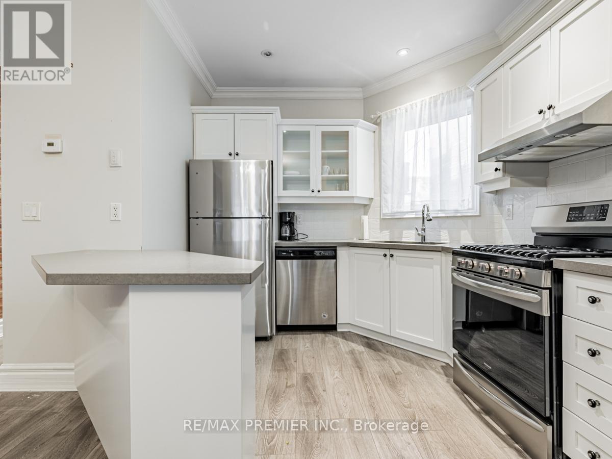 10 St Annes Road, Toronto, Ontario  M6J 2C1 - Photo 8 - C12078992