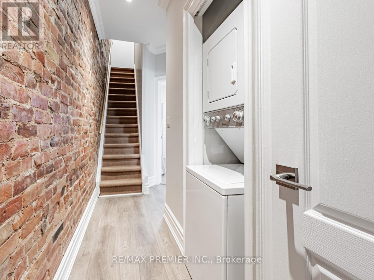 10 St Annes Road, Toronto, Ontario  M6J 2C1 - Photo 9 - C12078992