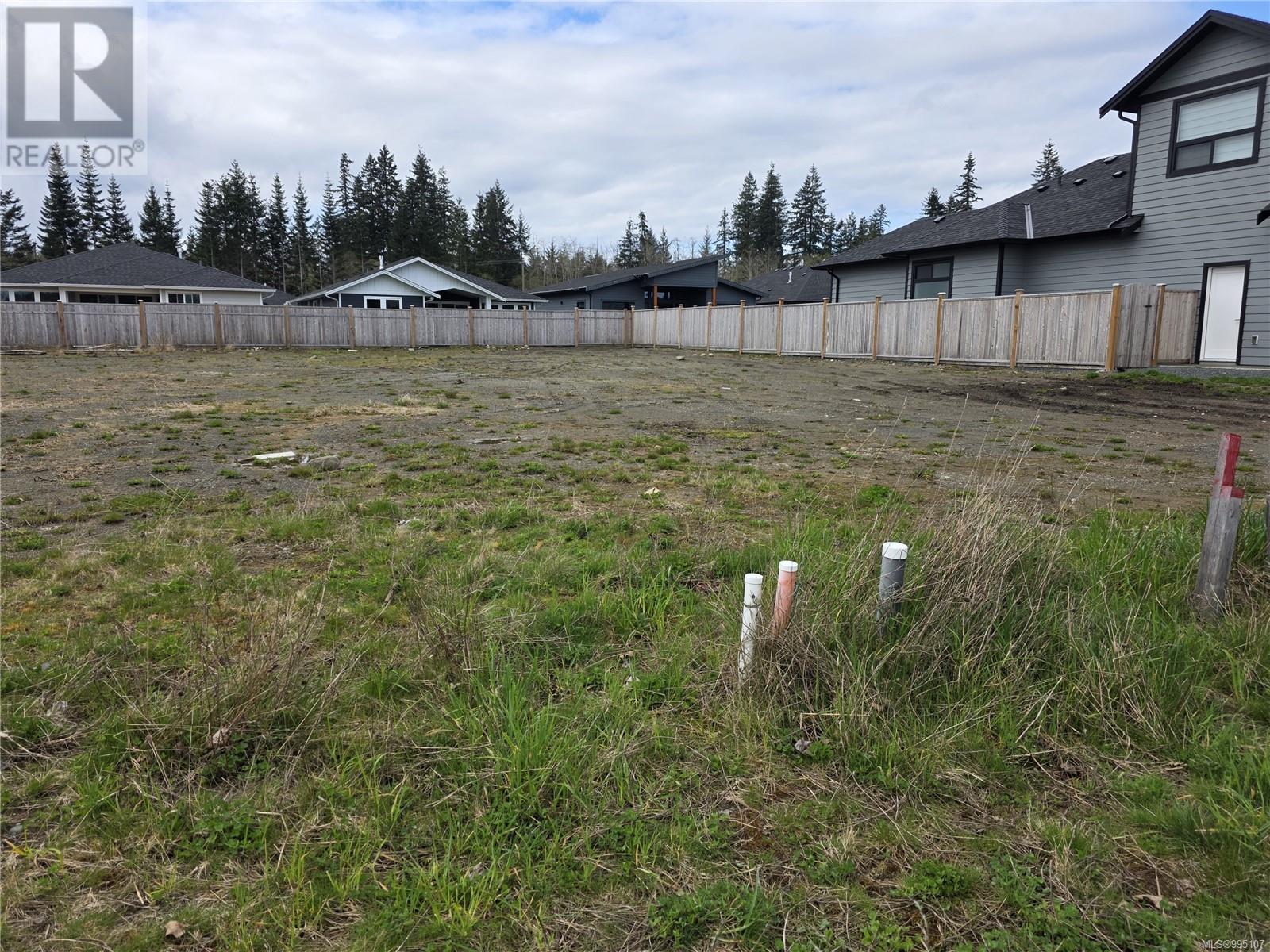 717 Beaver Creek Blvd, Campbell River, British Columbia  V9H 0E9 - Photo 1 - 995107