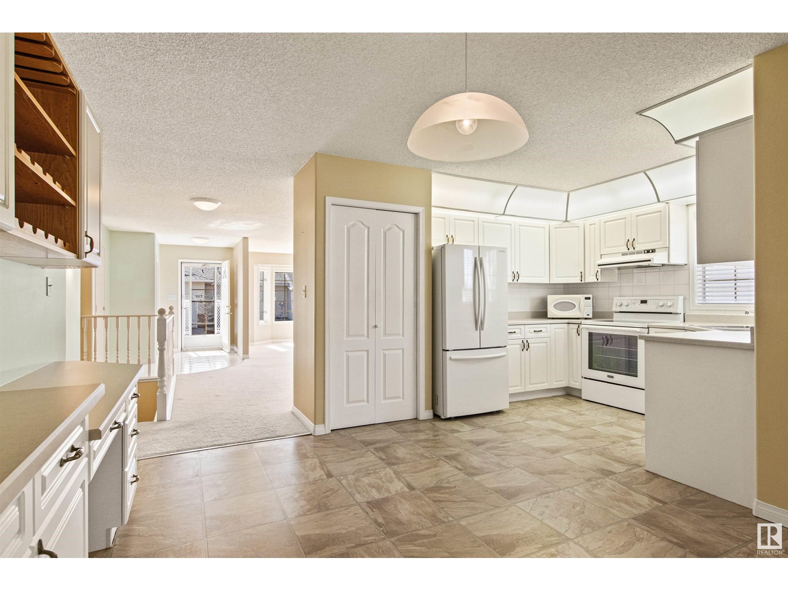 Property at 925 YOUVILLE DR W NW image 2