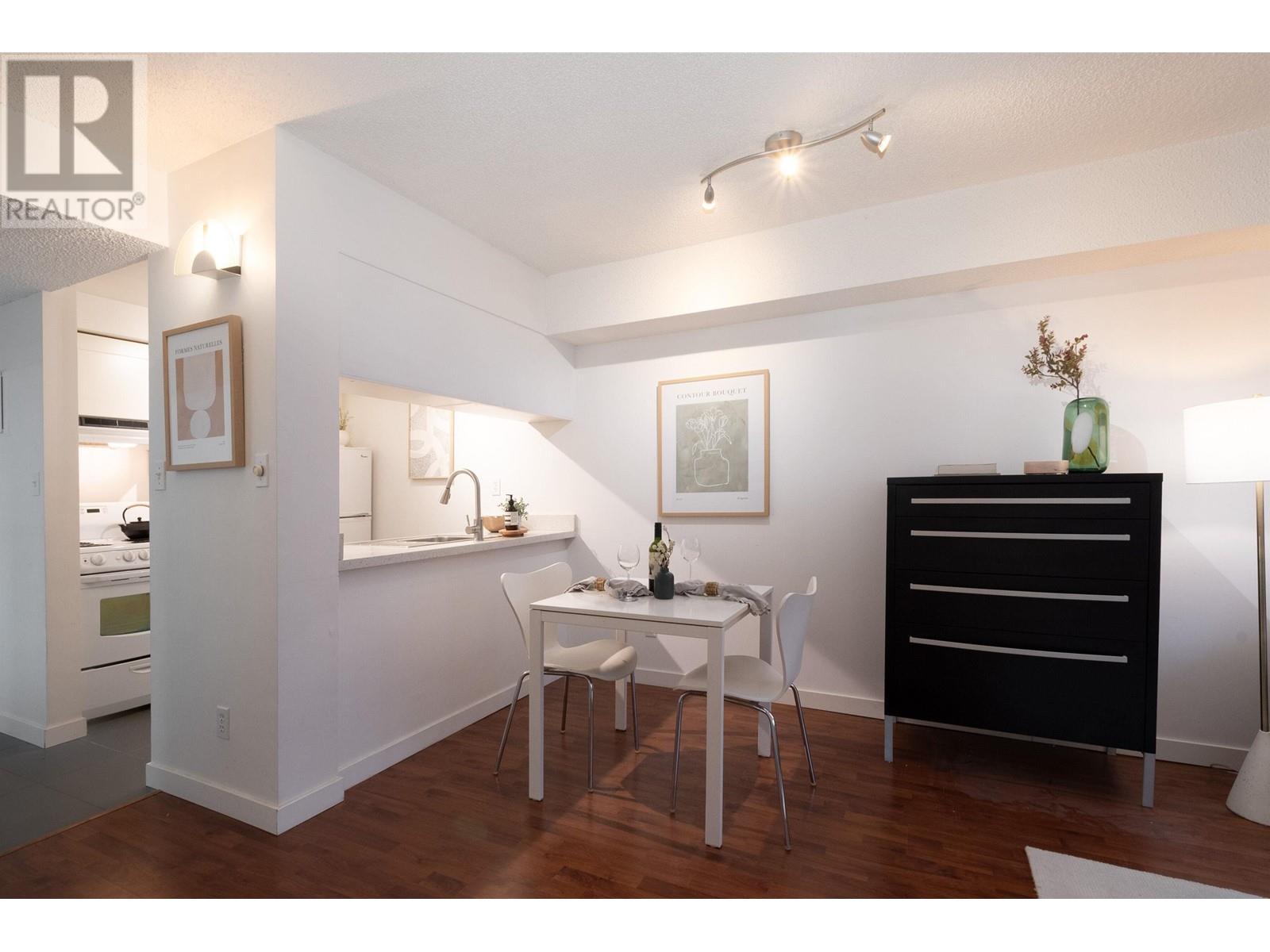 201 1270 Robson Street, Vancouver, British Columbia  V6E 3Z6 - Photo 4 - R2970104