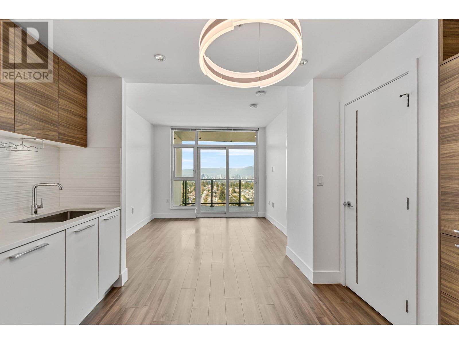 2303 7303 Noble Lane, Burnaby, British Columbia  V3N 0H2 - Photo 5 - R2989461