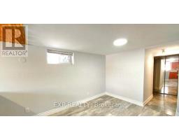 33 FLOWERTOWN AVENUE, Brampton, Ontario