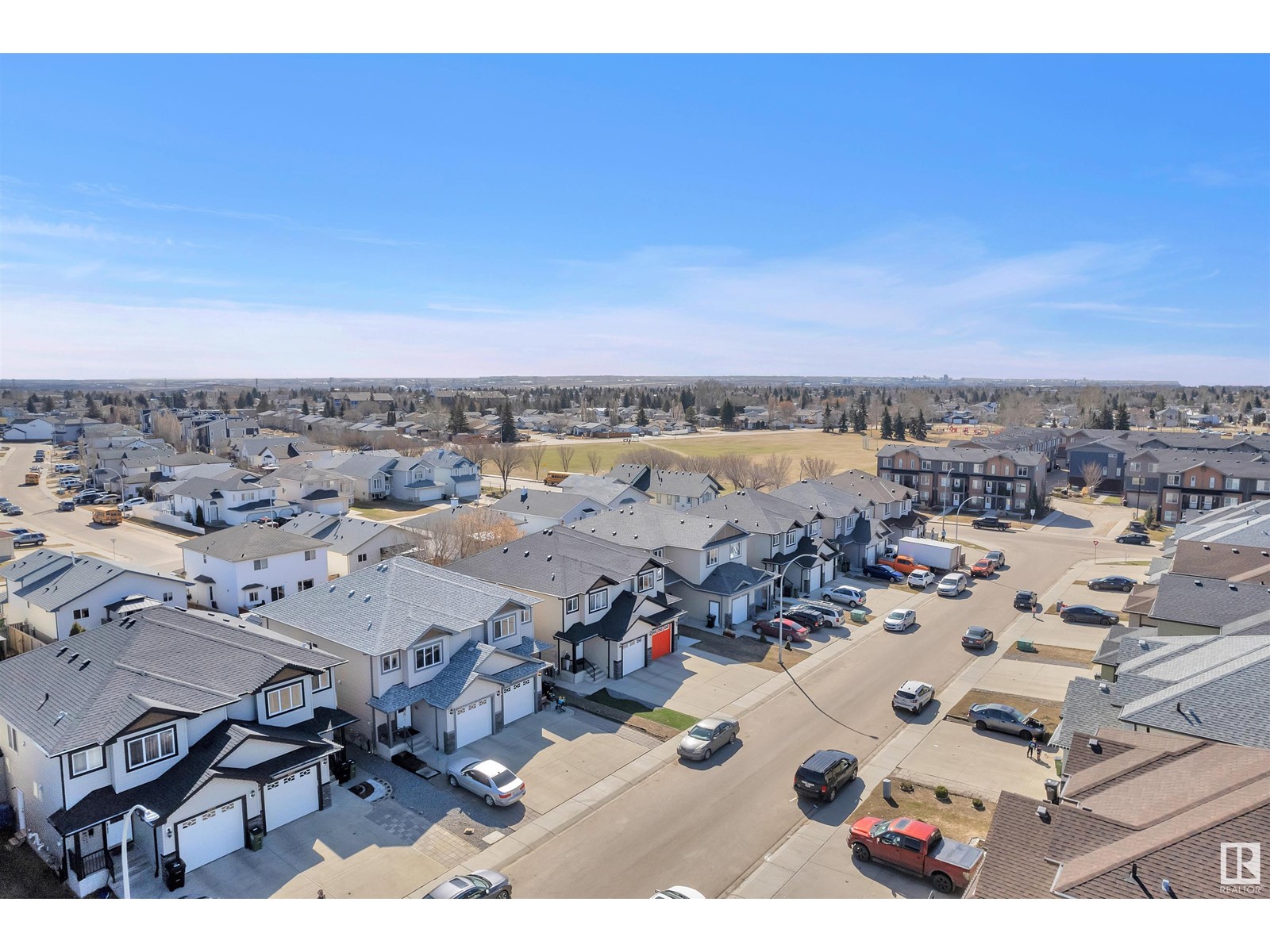 Property at 15123 31 ST NW image 3