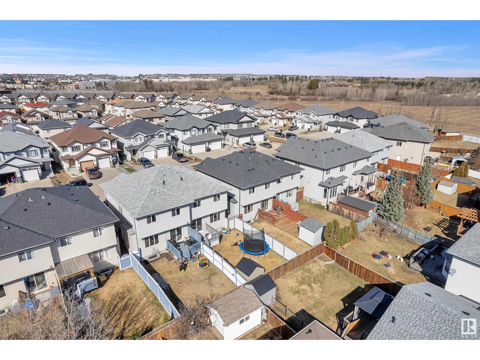 Property at 15123 31 ST NW image 4