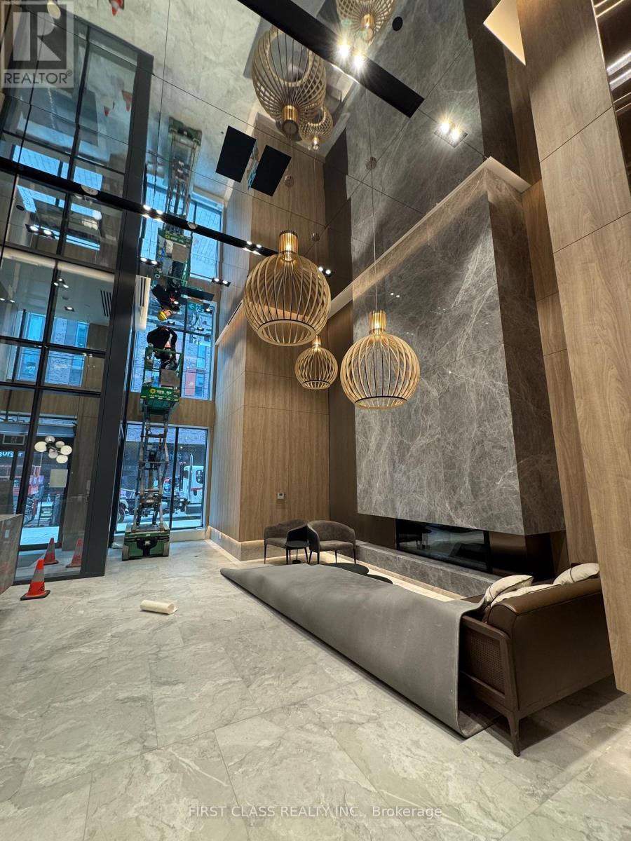 618 - 252 CHURCH STREET, Toronto, Ontario