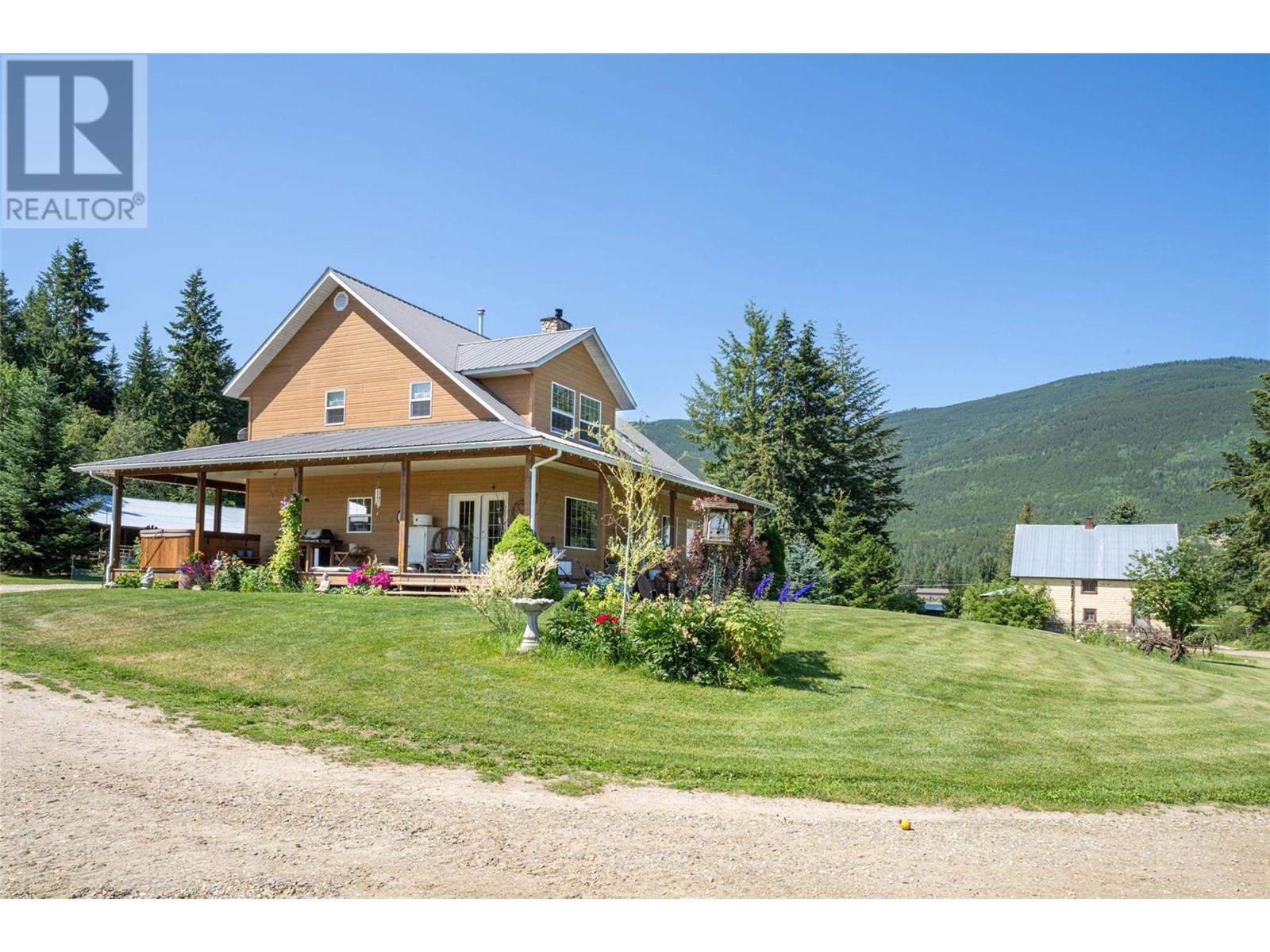 2990 50 Street Nw, Salmon Arm, British Columbia  V1E 4M2 - Photo 4 - 10343107