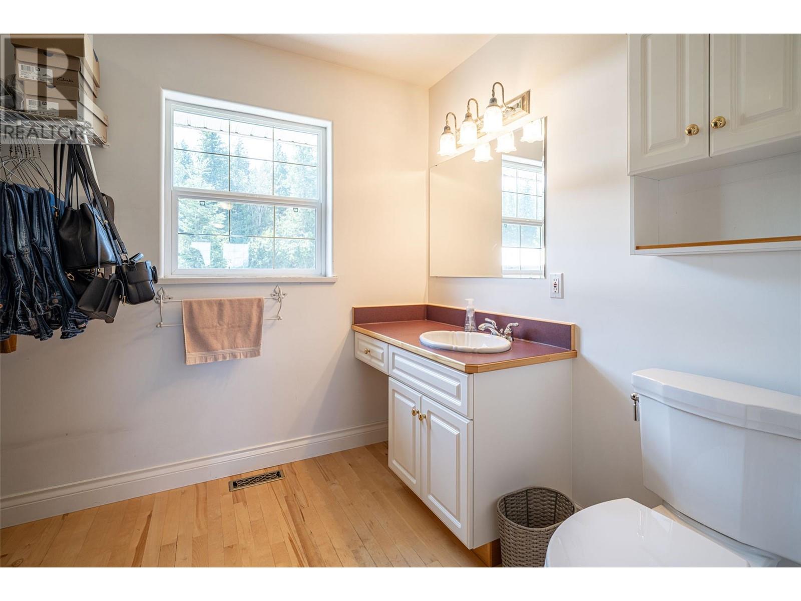 2990 50 Street Nw, Salmon Arm, British Columbia  V1E 4M2 - Photo 46 - 10343107