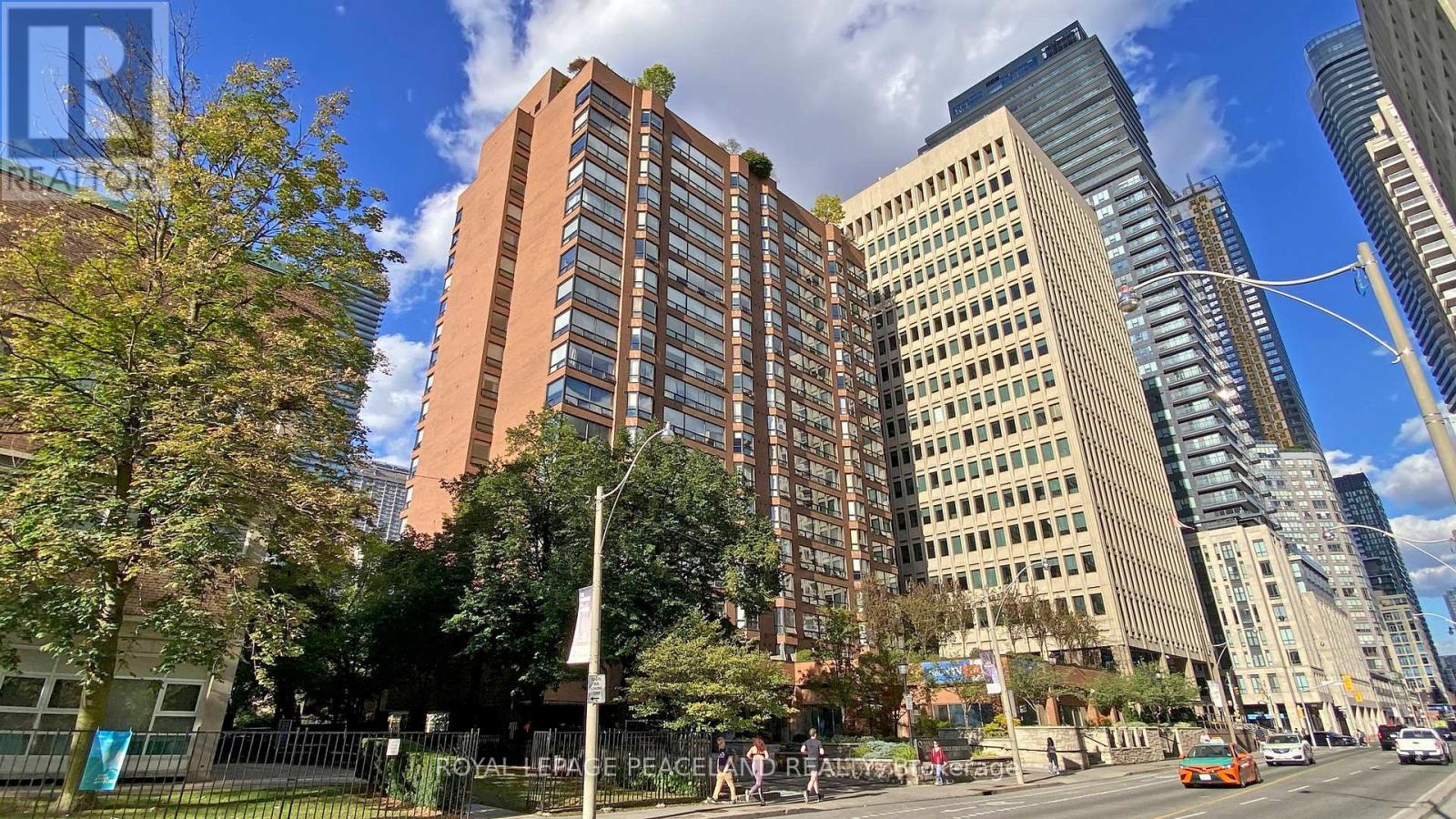 1605 - 62 Wellesley Street W, Toronto, Ontario  M5S 2X3 - Photo 2 - C12055582