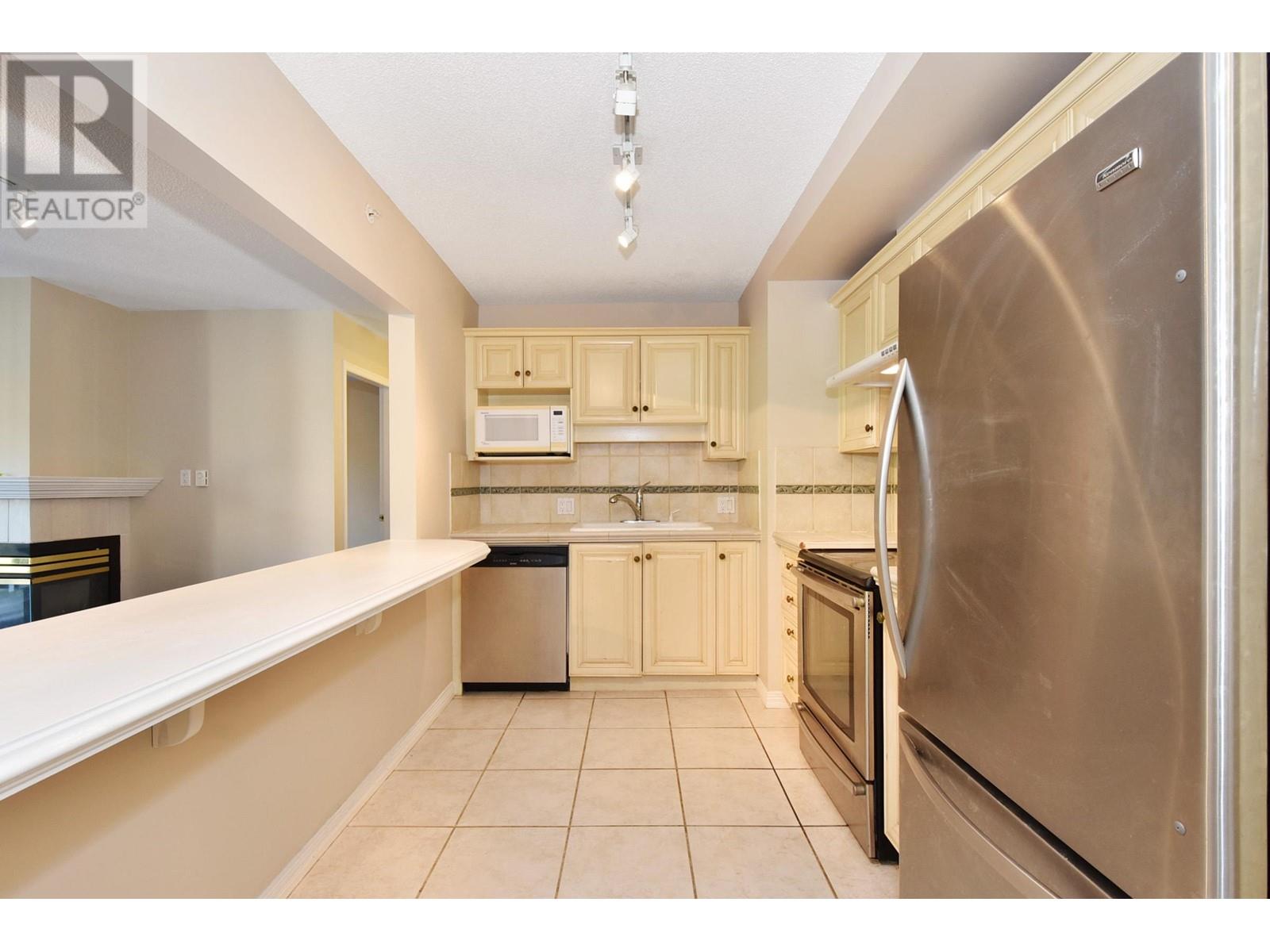 302 5657 Hampton Place, Vancouver, British Columbia  V6T 2H4 - Photo 6 - R2989326
