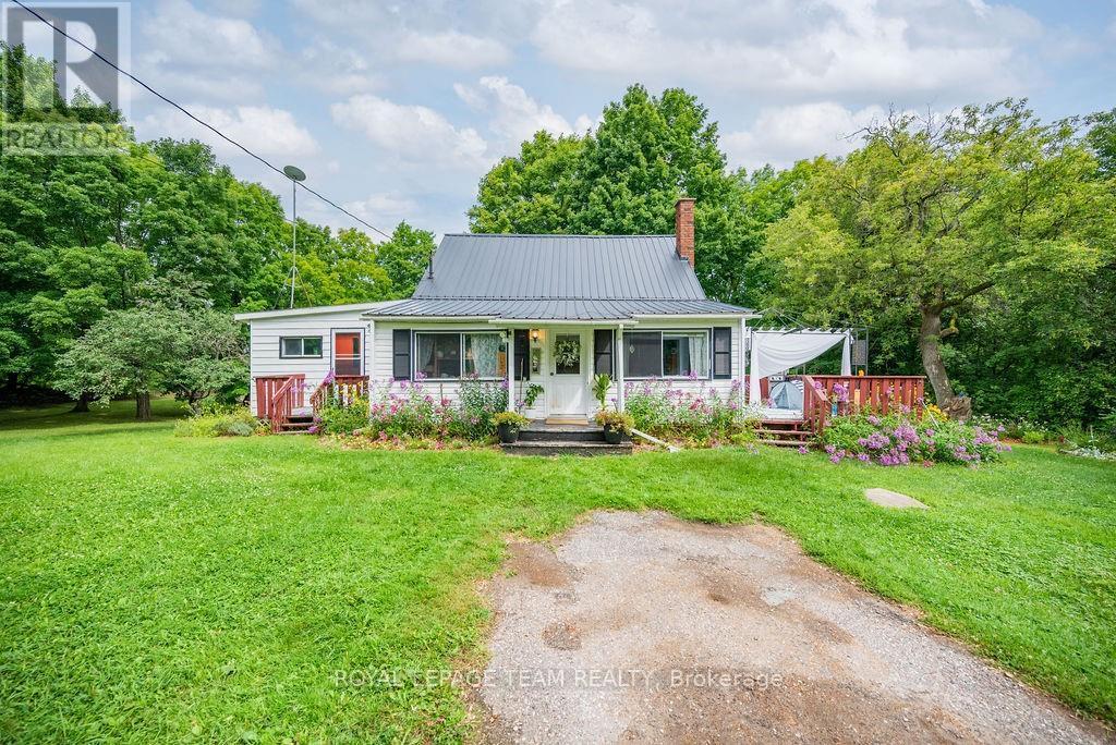 1448 Perrault Road, Bonnechere Valley, Ontario  K0J 1T0 - Photo 14 - X12079042