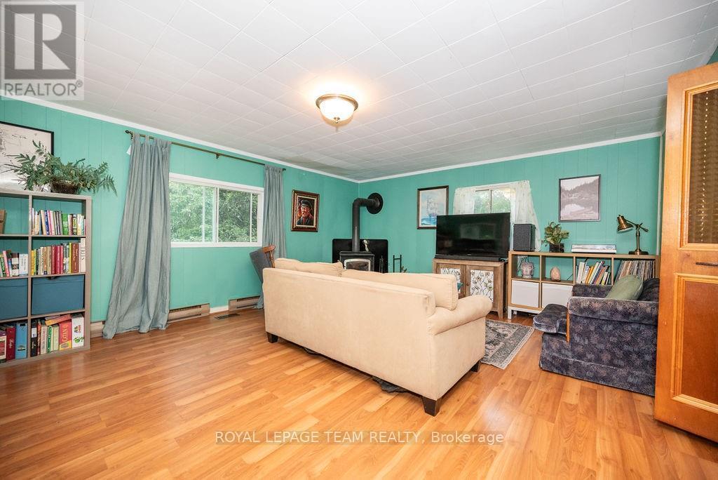 1448 Perrault Road, Bonnechere Valley, Ontario  K0J 1T0 - Photo 25 - X12079042