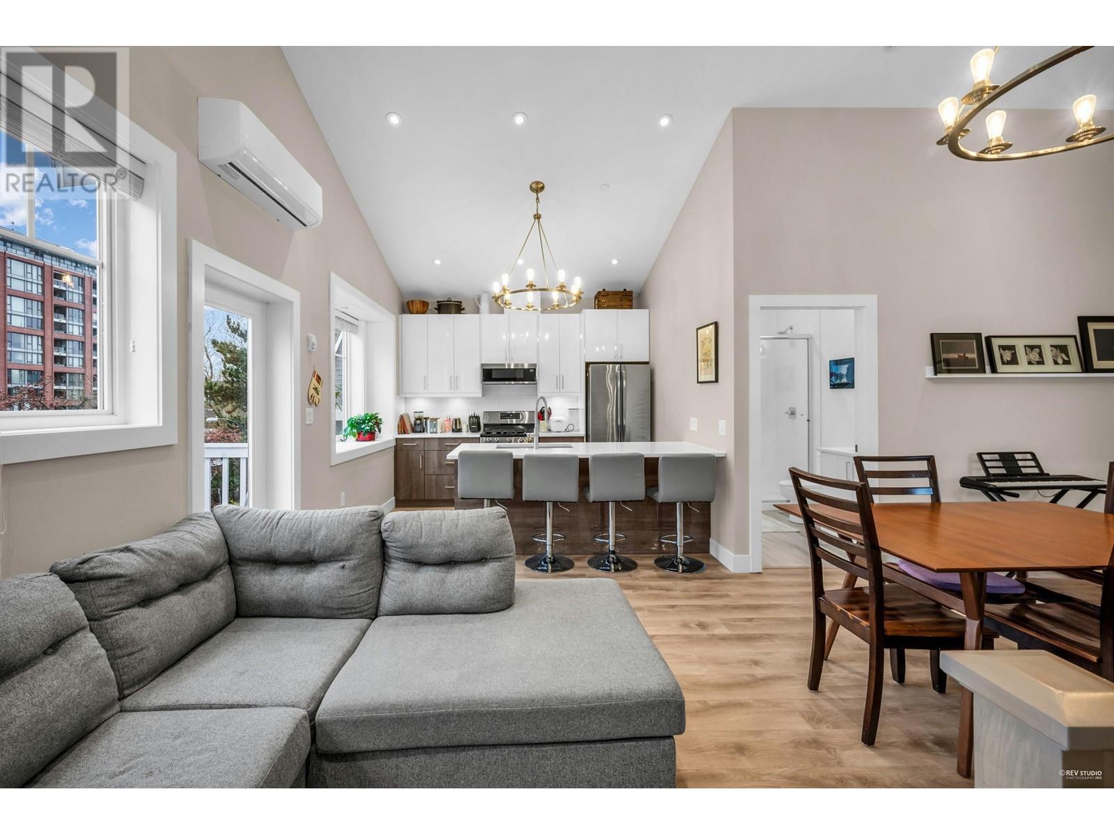 2745 Duke Street, Vancouver, British Columbia  V5R 4S8 - Photo 7 - R2987735
