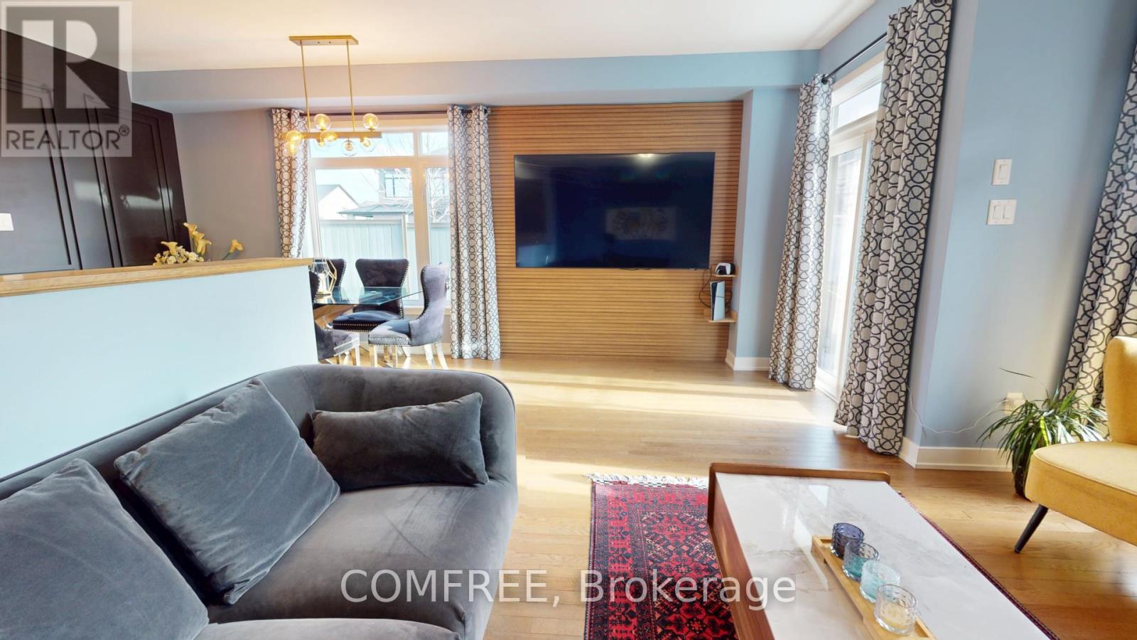 Property at 74 FINSBURY AVENUE image 3