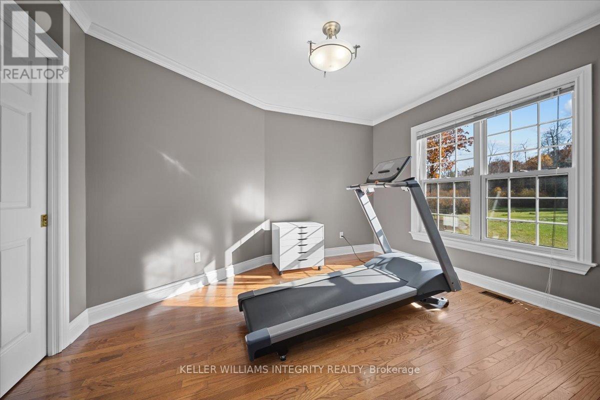 38 Marchvale Drive, Ottawa, Ontario  K2W 1C2 - Photo 27 - X12079066